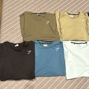 Crest short sleeve shirts from Gymshark